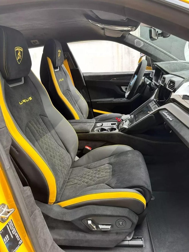 Đoàn Di Băng được chồng tặng Lamborghini Urus hơn 16 tỷ, màn nhận xe gây sốc! - Ảnh 8.